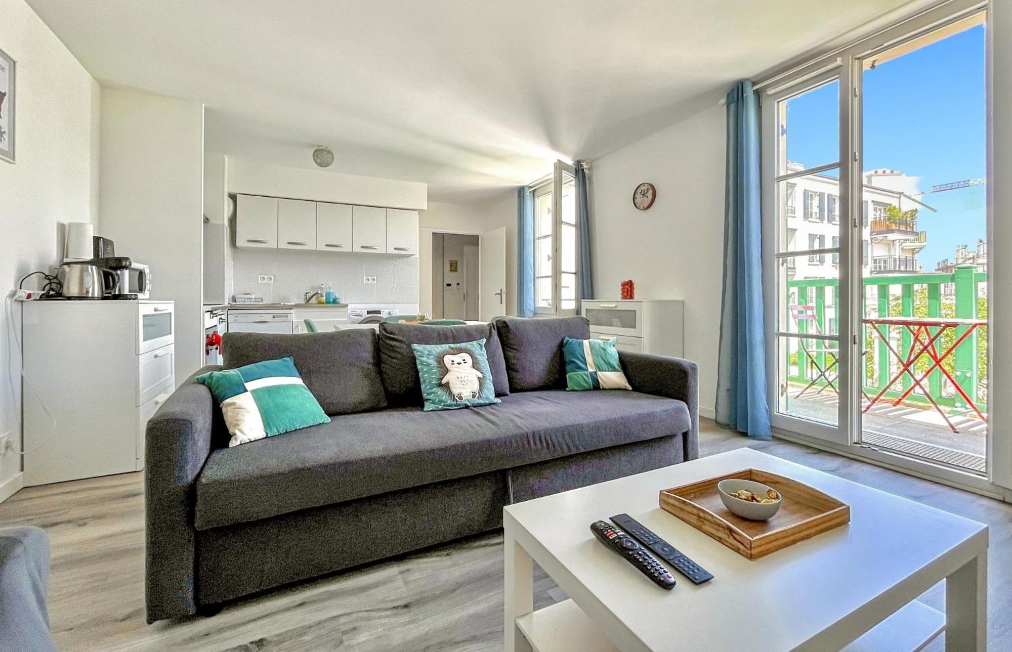 סאריס Enjoyable Apartment Disneyland - Rentaway Bnb מראה חיצוני תמונה