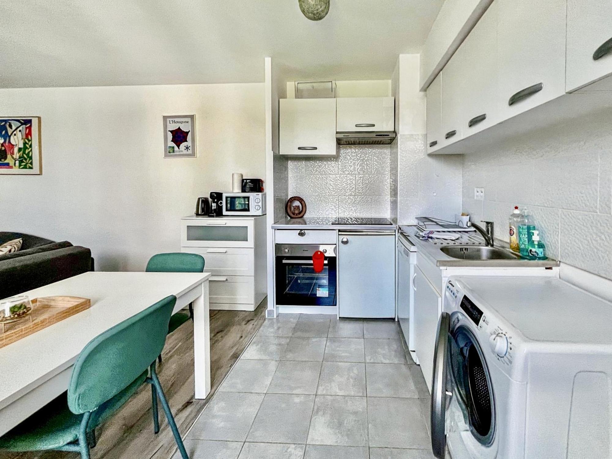 סאריס Enjoyable Apartment Disneyland - Rentaway Bnb מראה חיצוני תמונה